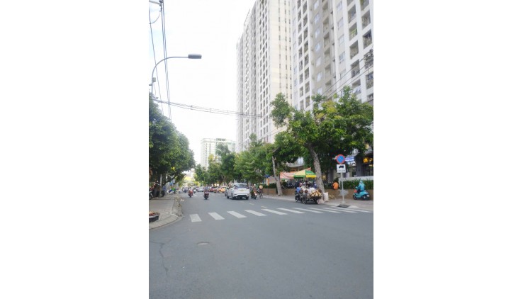 Hiếm Khu Tô Hiệu - 4x14m - 5 tầng mới tinh - HXH 7m Thông - Tân PHú